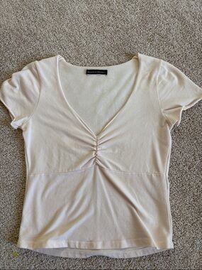 Brandy Melville Light Pink Ruched V-Neck Short Sleeve Top